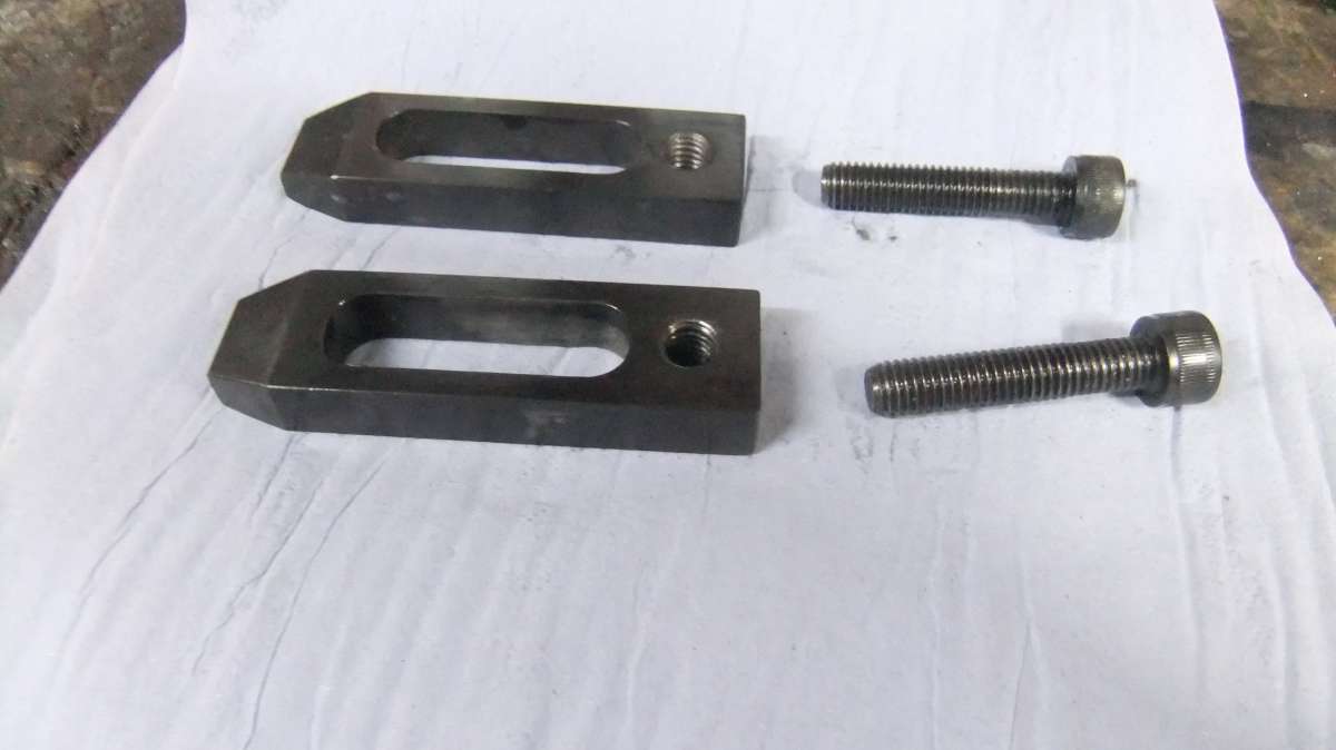 rotary table clamps