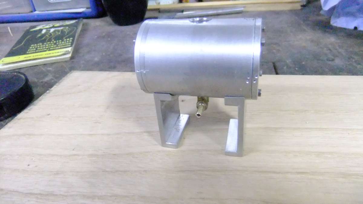 Fuel tank with outlet fitted (1)