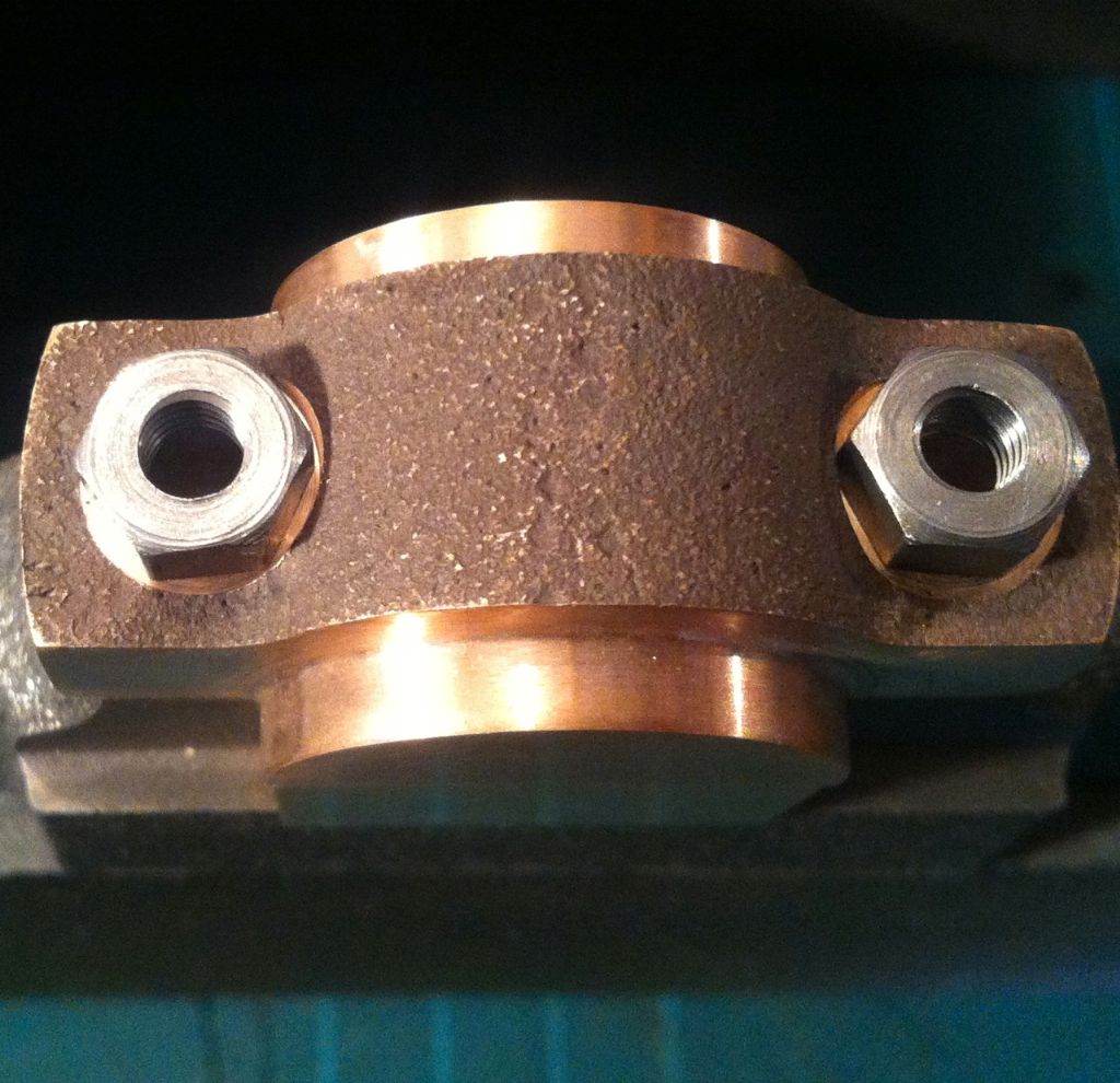 89. the second bearing cap with fixing holes.jpg