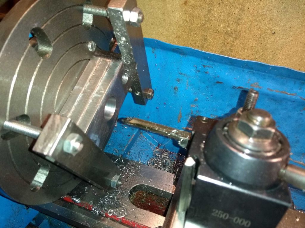 cutting main shaft bore.jpg