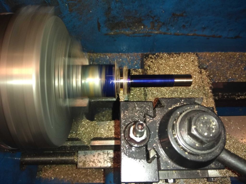 crosshead pin parting off.jpg