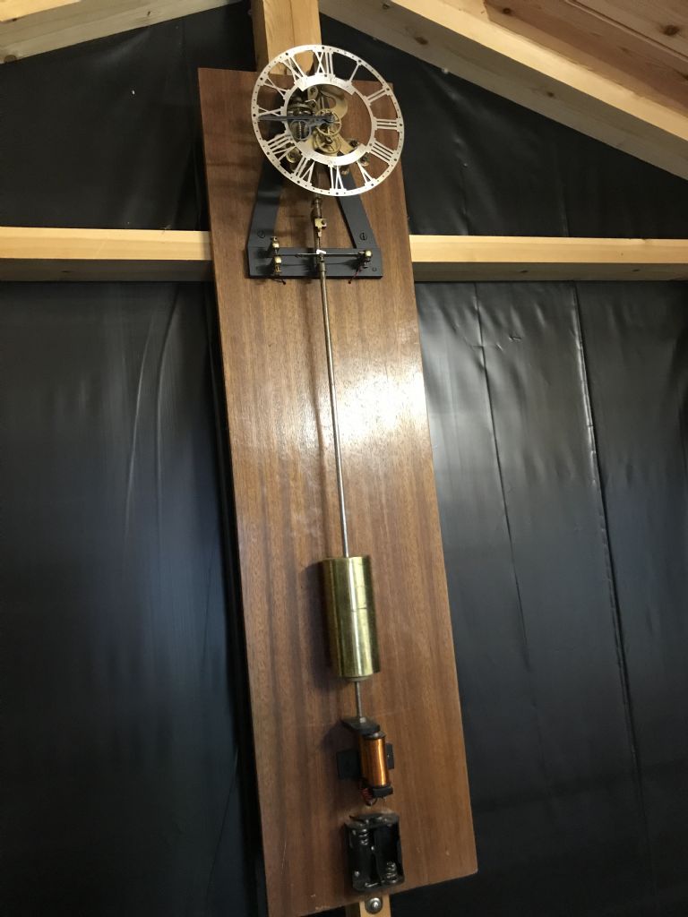 pendulum clock.jpg