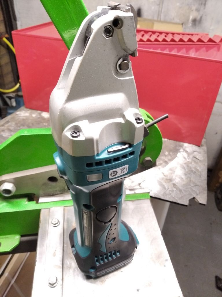 Makita shear 2