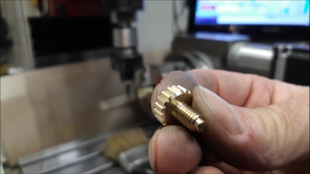 splined thumb screw on the kx1 cnc mill.jpg