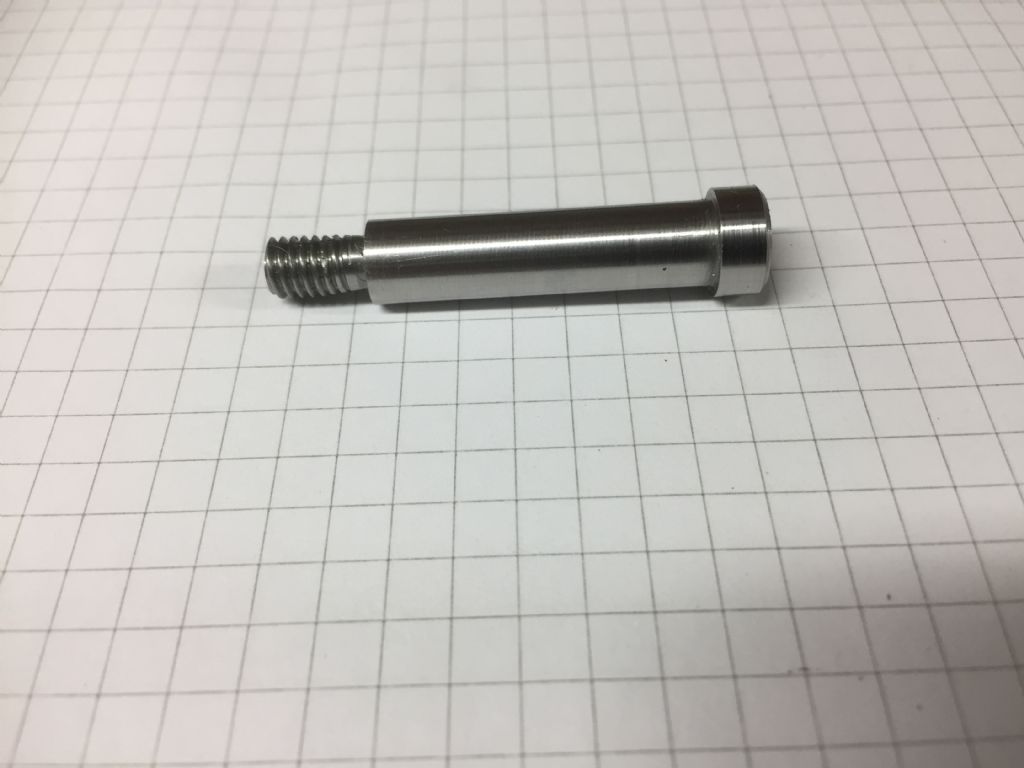 shoulderscrew.jpg