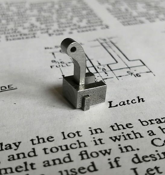 latch 008.jpg