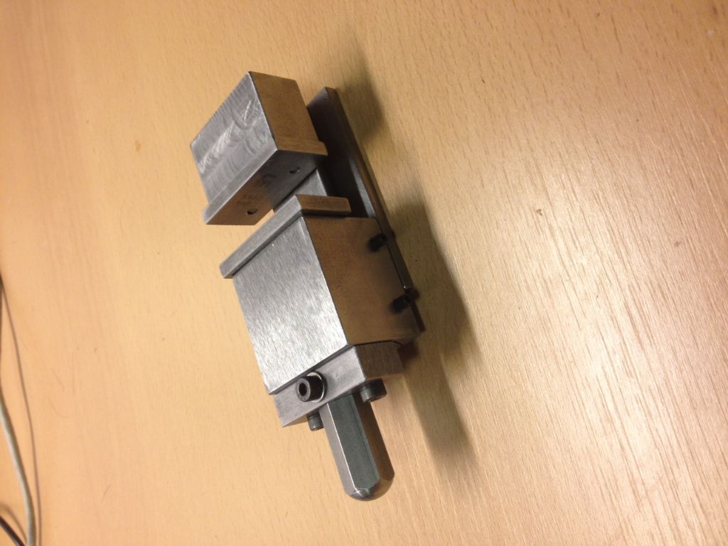 Laras machine vise